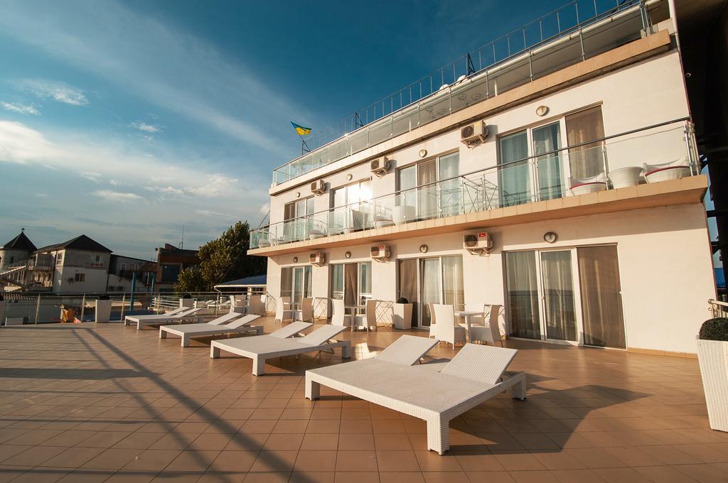 VIP Hotel Kobleve Buitenkant foto