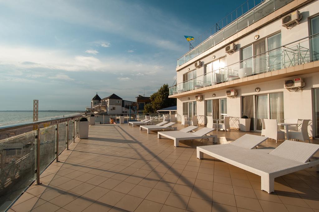 VIP Hotel Kobleve Buitenkant foto